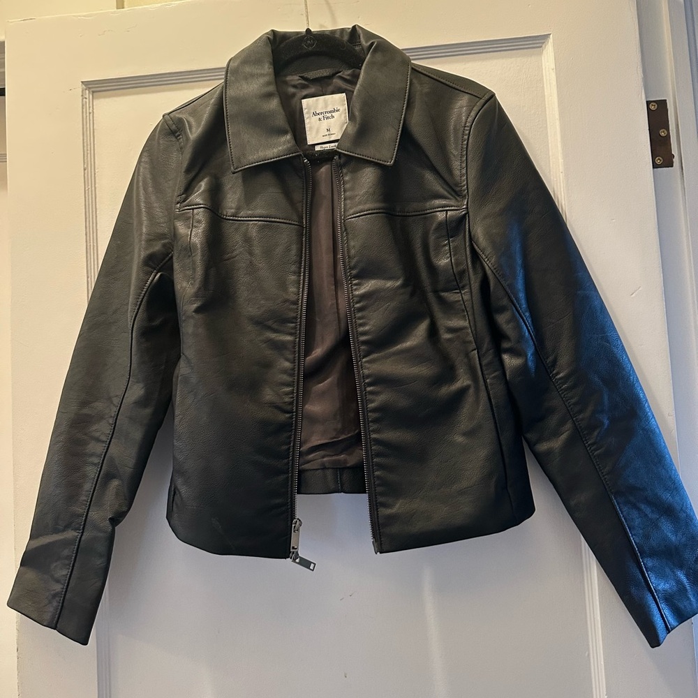 ABERCROMBIE VEGAN LEATHER JACKET | SIZE: M | BLACK